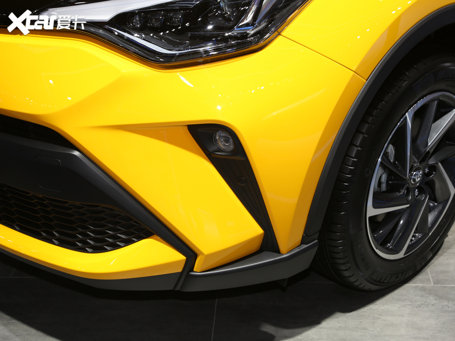 2021���S��C-HR�p�� �p�� 2.0L E-CVT���F��