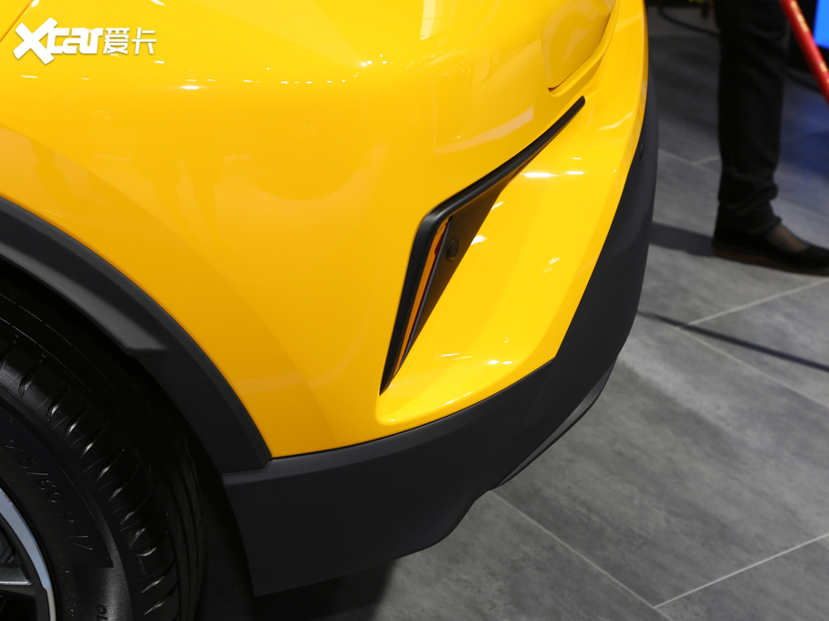 2021���S��C-HR�p�� �p�� 2.0L E-CVT���F��