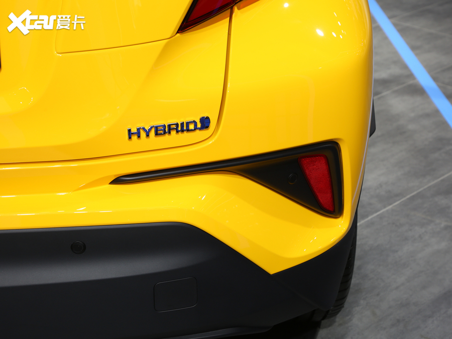 2021���S��C-HR�p�� �p�� 2.0L E-CVT���F��