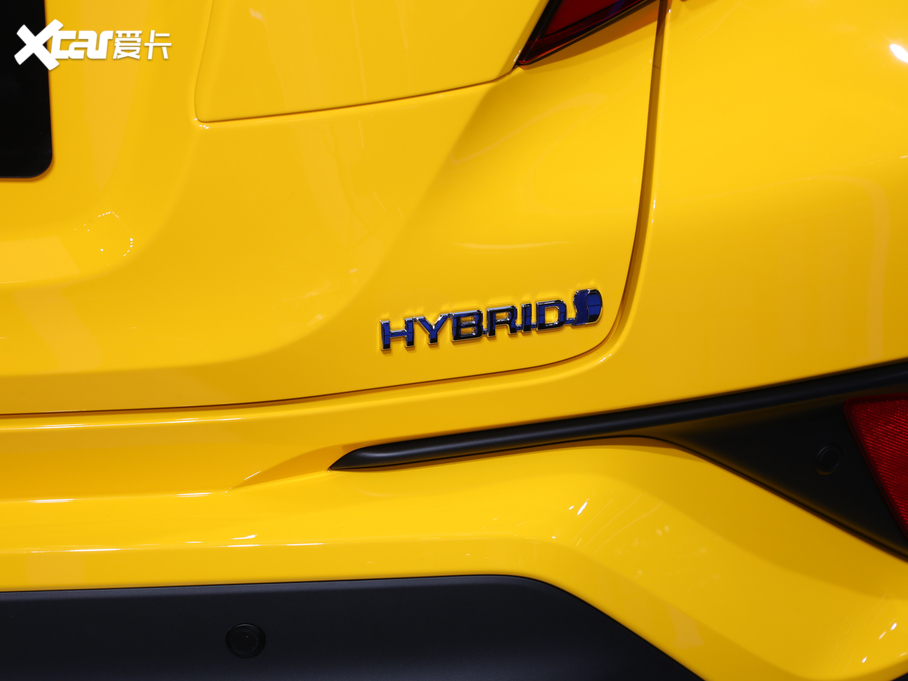 2021���S��C-HR�p�� �p�� 2.0L E-CVT���F��