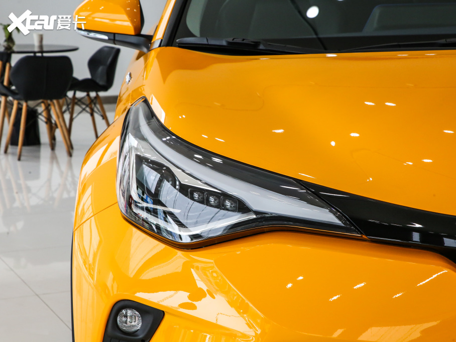 2021���S��C-HR�p�� �p�� 2.0L E-CVT���A��