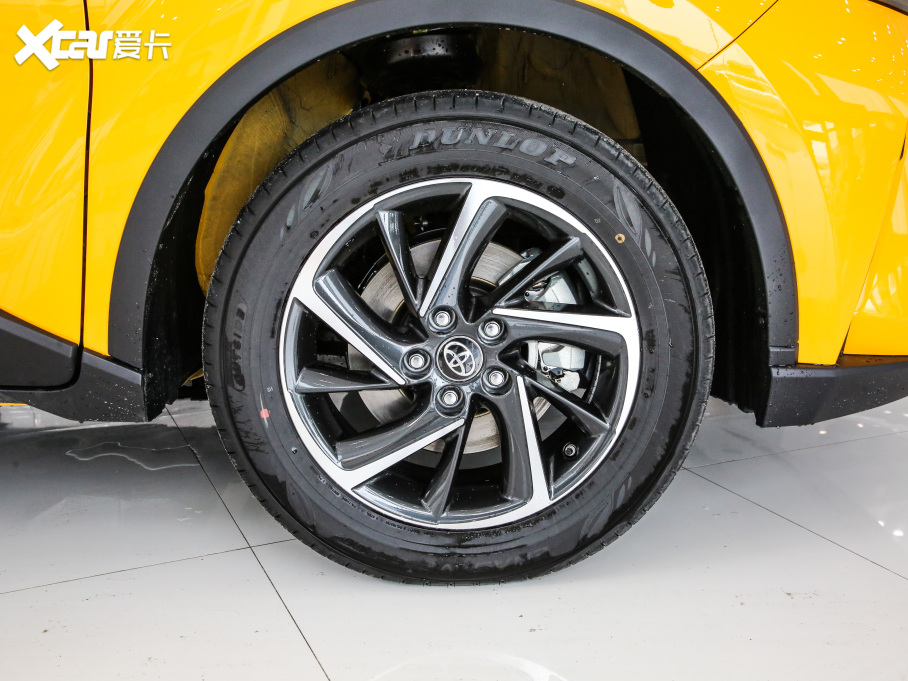 2021���S��C-HR�p�� �p�� 2.0L E-CVT���A��