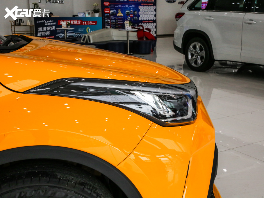 2021���S��C-HR�p�� �p�� 2.0L E-CVT���A��