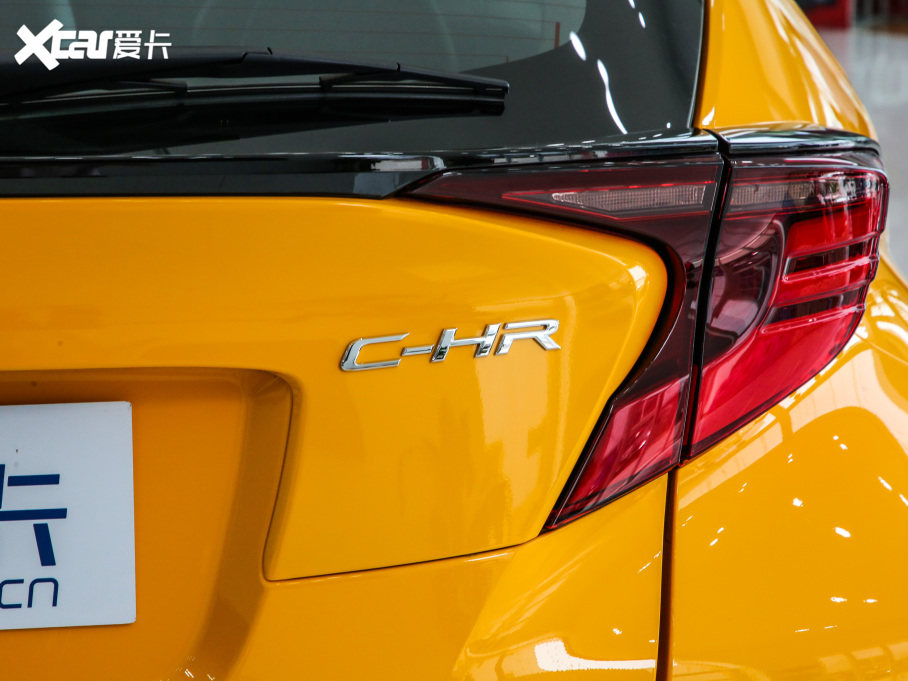 2021���S��C-HR�p�� �p�� 2.0L E-CVT���A��