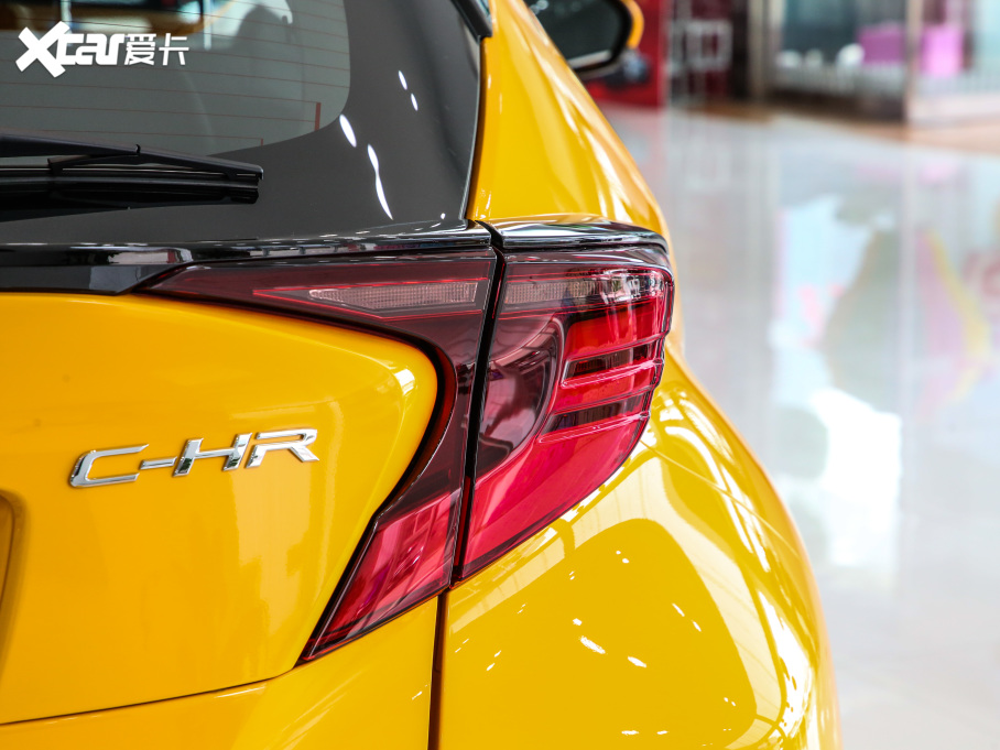 2021���S��C-HR�p�� �p�� 2.0L E-CVT���A��