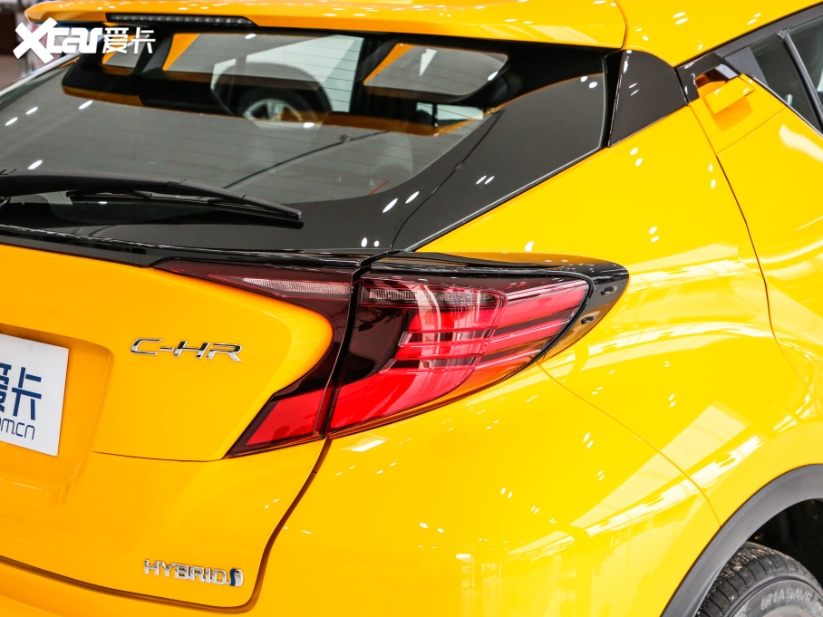 2021���S��C-HR�p�� �p�� 2.0L E-CVT���A��