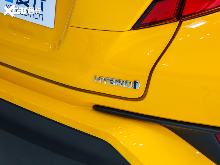 2021���S��C-HR�p�� �p�� 2.0L E-CVT���A��