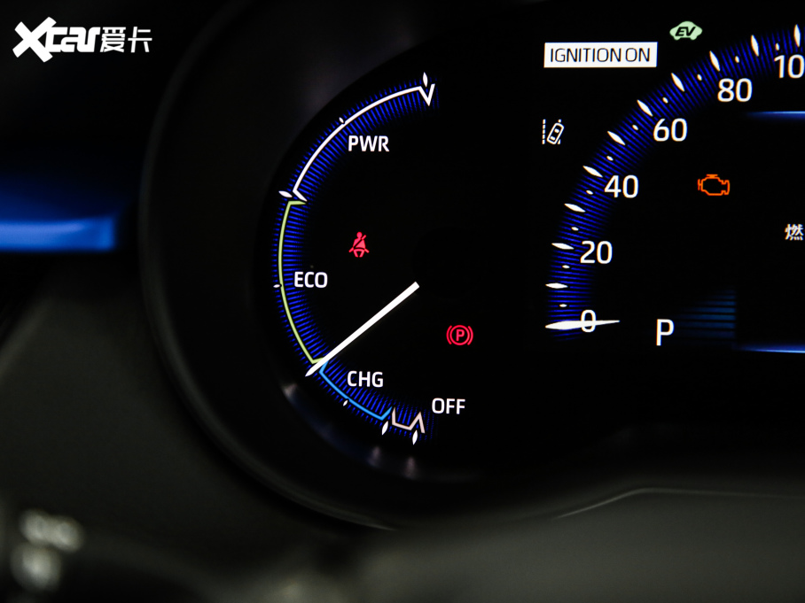 2021���S��C-HR�p�� �p�� 2.0L E-CVT���A��