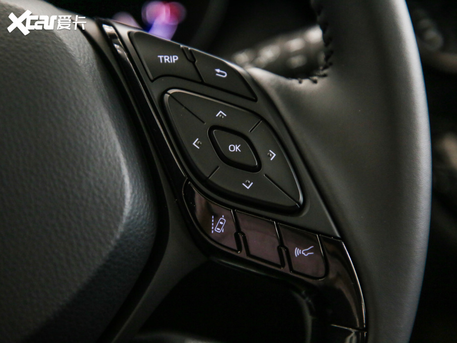 2021���S��C-HR�p�� �p�� 2.0L E-CVT���A��