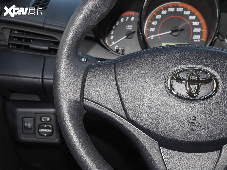 2021��YARiS L ���� 1.5L CVT�I�Ȱ�