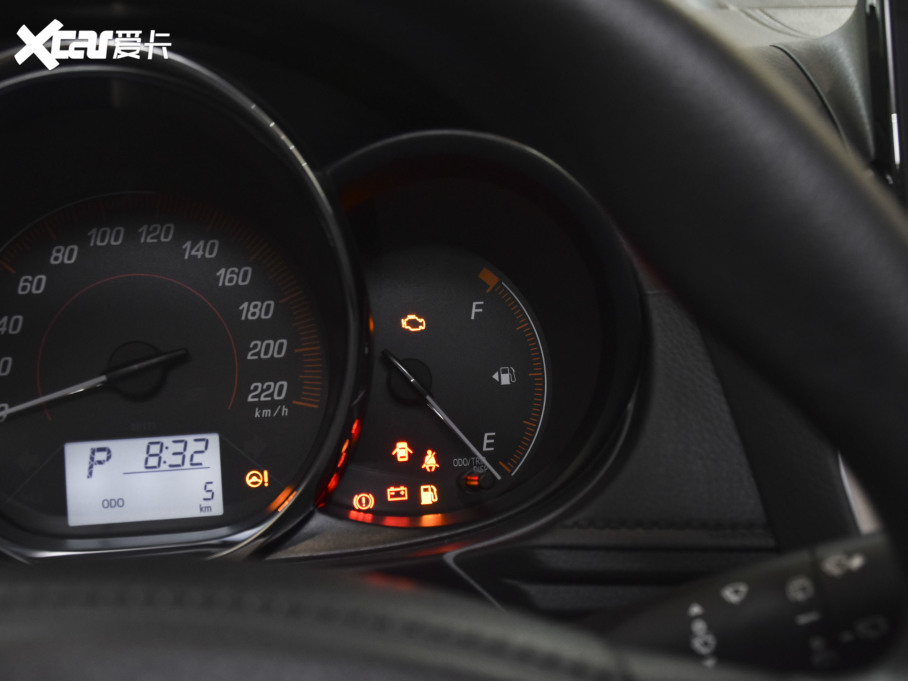 2021YARiS L X X 1.5L CVTI(lng)Ȱ