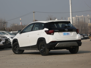 2021款致炫X 1.5L CVT豪华版 左后45度