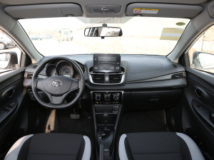 2021款致炫X 1.5L CVT豪华版 内饰全景