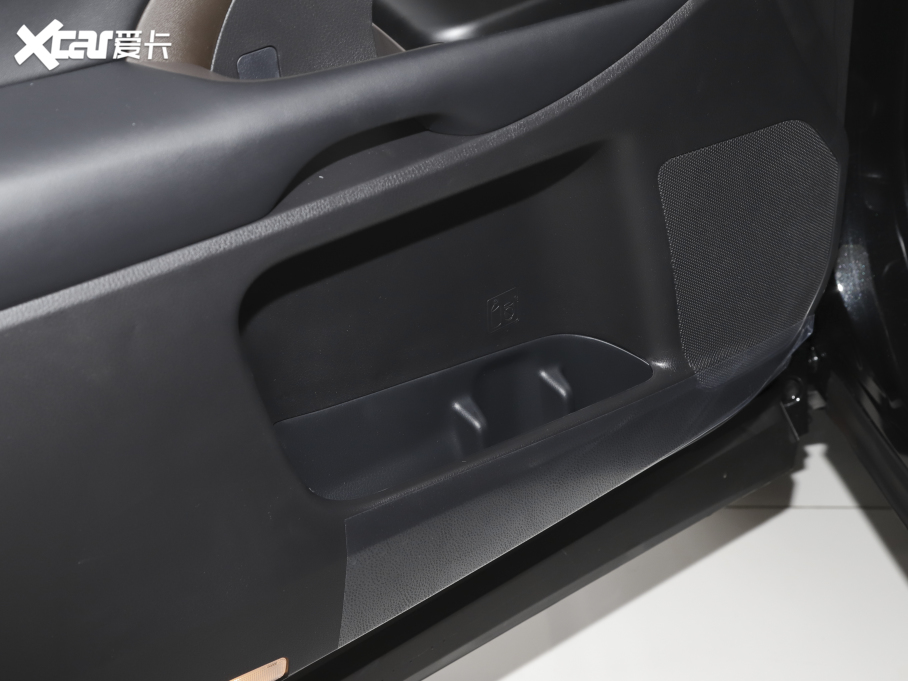 2021hm_(d) 2.0T (q)A 7