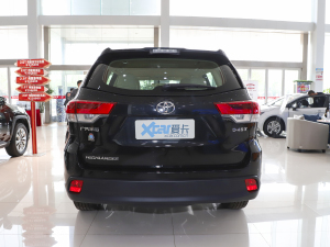 2021款2.0T 两驱精英版 5座 正后	