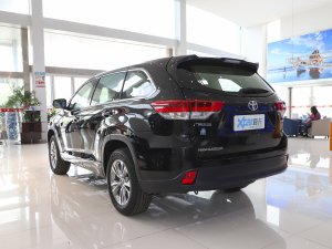 2021款2.0T 两驱精英版 5座 整体外观