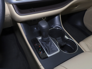 2021款2.0T 两驱精英版 5座 换挡杆