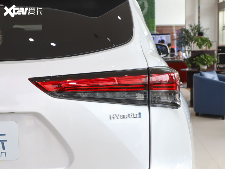 2022hm_p p 2.5L (q)F 7