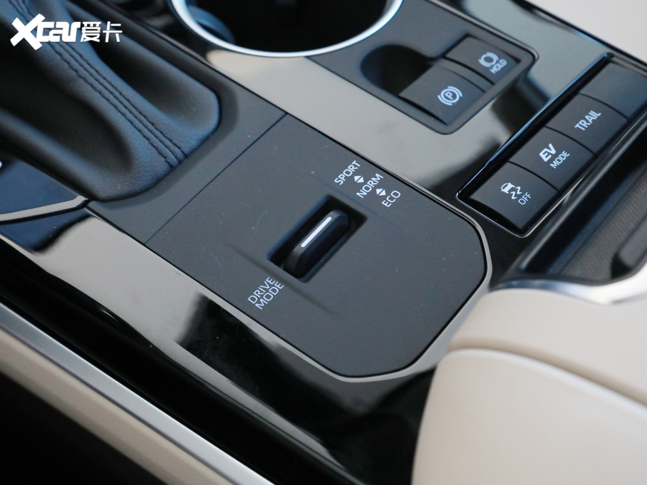 2022hm_(d)p p 2.5L (q)F 7