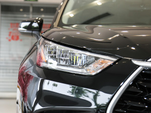 2022p 2.5L 򌾫Ӣ 7 ^