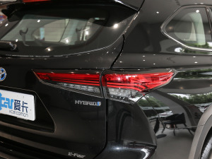 2022p 2.5L 򌾫Ӣ 7 ^