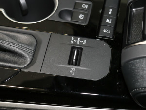 2022p 2.5L 򌾫Ӣ 7 п؅^