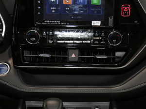 2022p 2.5L 򌾫Ӣ 7 {L