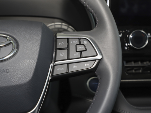 2022p 2.5L (q)F 7 п؅^(q)