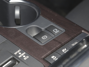 2022p 2.5L (q) 7 п؅^(q)