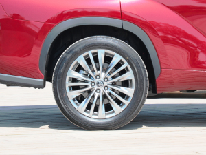 2022p 2.5L (q)F 7 (x)(ji)^