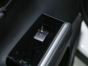 2022p 2.5L (q)Ӣ 5 ܇ƅ^(q)