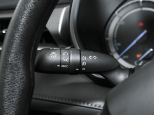 2022p 2.5L 򌾫Ӣ 5 п؅^