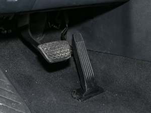 2022p 2.5L 򌾫Ӣ 5 п؅^