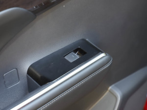 2022p 2.5L (q) 7 ܇ƅ^(q)