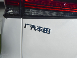 2022p 2.5L (q)F 7 (x)(ji)^