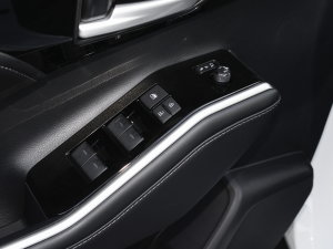 2022p 2.5L A 7 {܇ƅ^	