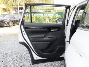 2022p 2.5L (q)A 7 ܇T