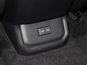 2022p 2.5L (q)A 7 п؅^(q)