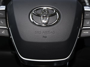 2022p 2.5L (q)A 7 п؅^(q)