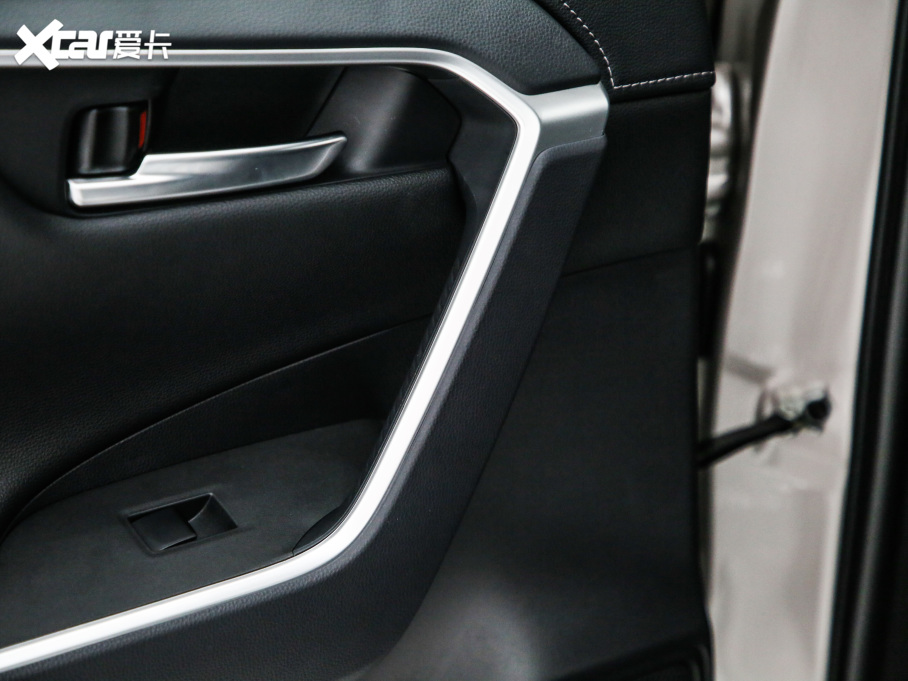 2021m_(d) 2.0L CVT(q)A 