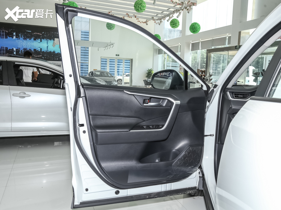 2021m_p p 2.5L E-CVTA