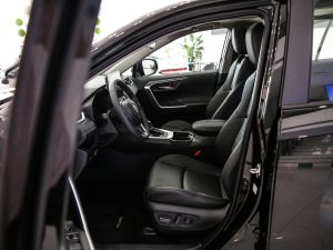 2021p 2.5L E-CVTA ǰſg