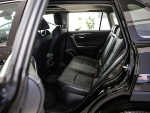 2021p 2.5L E-CVTA ſg