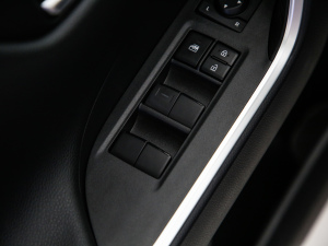 2021p 2.5L E-CVTA {܇ƅ^	