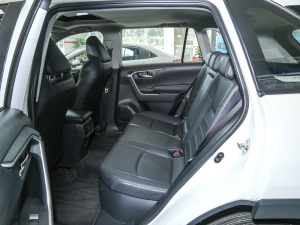 2021p 2.5L E-CVTA ſg