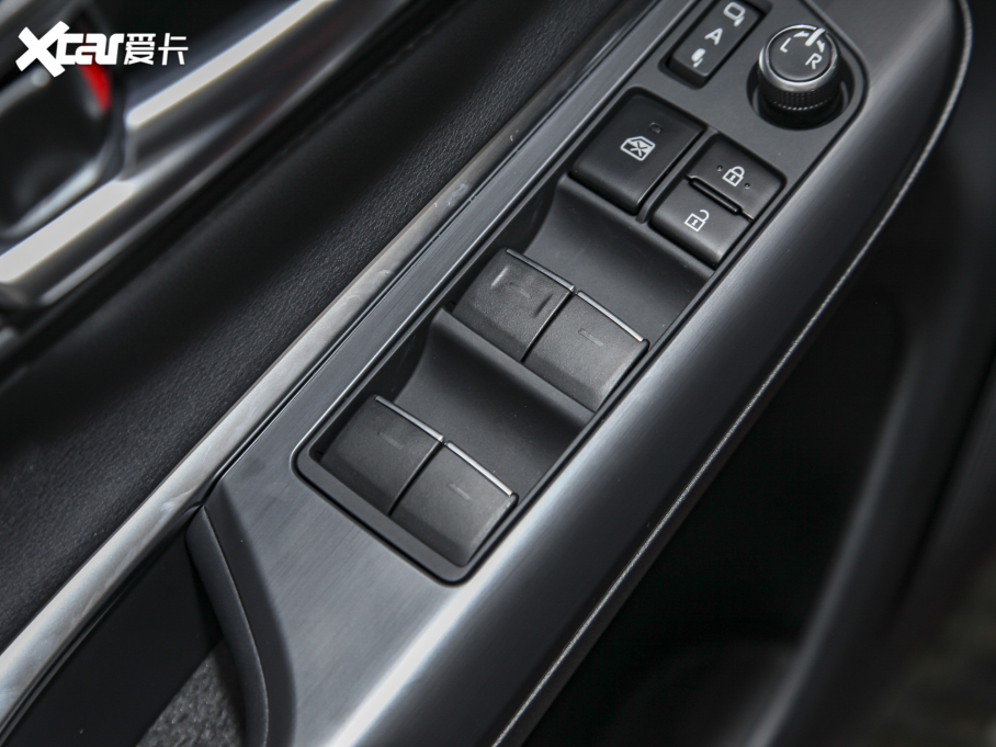 2022�����S 2.0L CVT�����A��