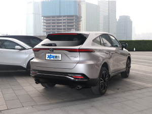 2022款2.0L CVT四驱至尊版 右后45度