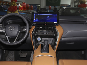 2022p 2.5L CVT(q)F п_