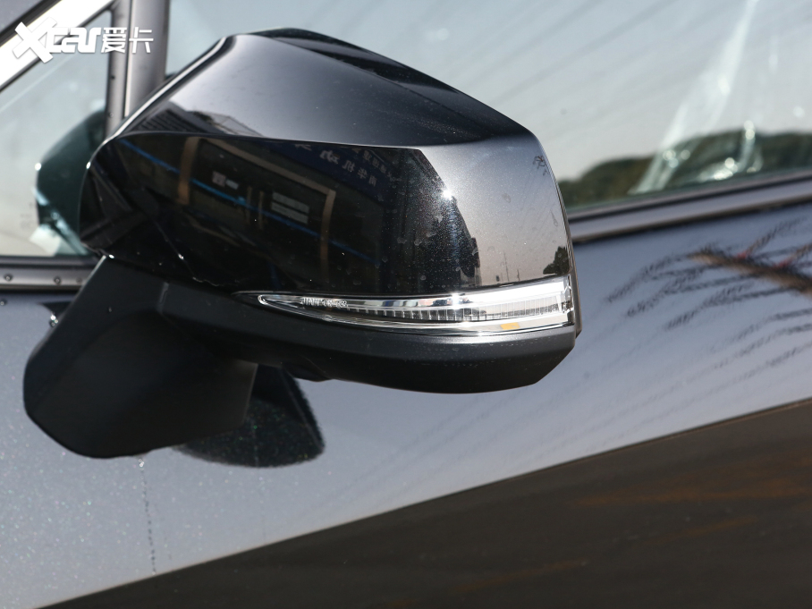 2022m_(d) 2.0L CVT(q)F