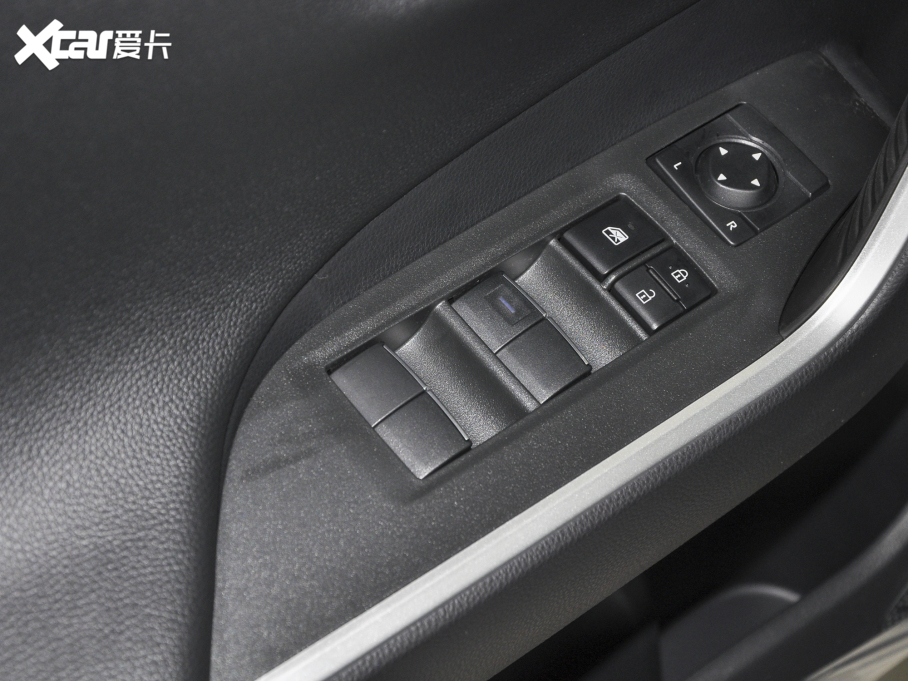 2022m_(d) 2.0L CVT(q)A